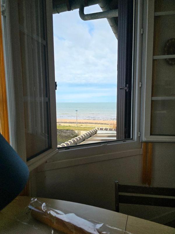 Appartement Front De Mer Vue Mer 3 Personnes + 1 Bebe Hermanville-sur-Mer Exterior foto